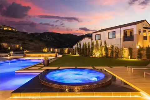 Exterior - 18472 Boulder Blf, Silverado, CA 92676 photo 5 of 23