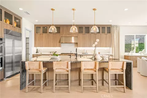 Kitchen - 18472 Boulder Blf, Silverado, CA 92676 photo 2 of 4