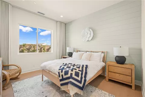 Bedroom - 18472 Boulder Blf, Silverado, CA 92676 photo 2 of 6
