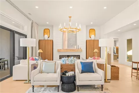 Living - 18472 Boulder Blf, Silverado, CA 92676 photo 2 of 3