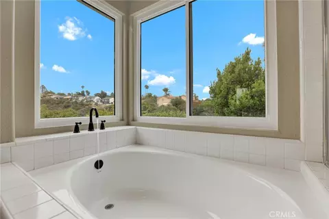 Bath - 24892 Summerwind, Dana Point, CA 92629 photo 3 of 4