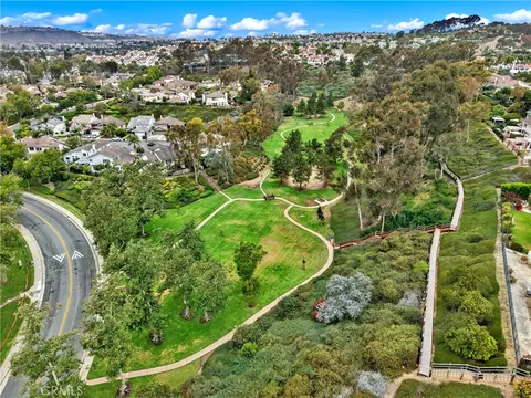 View/Area - 24892 Summerwind, Dana Point, CA 92629 photo 7 of 8