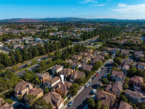 View/Area - 37 Del Cambrea, Irvine, CA 92606 photo 4 of 6