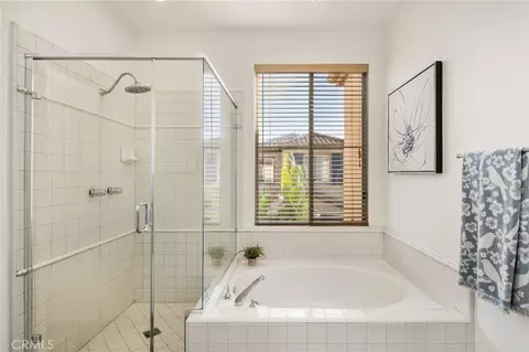 Bath - 37 Del Cambrea, Irvine, CA 92606 photo 3 of 4