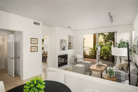 Living - 37 Del Cambrea, Irvine, CA 92606 photo 2 of 3