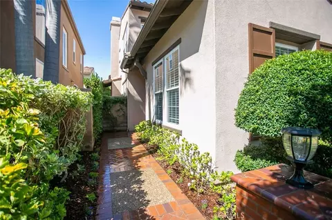 Exterior - 31 Dinuba, Irvine, CA 92602 photo 2 of 24