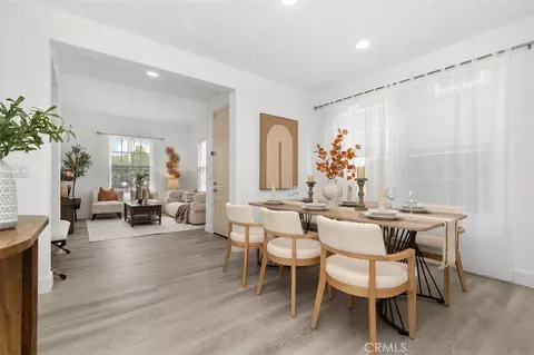 Dining - 31 Dinuba, Irvine, CA 92602 photo 2 of 4