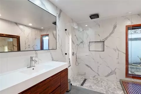 Bath - 183 Monarch Bay, Dana Point, CA 92629 photo 2 of 4