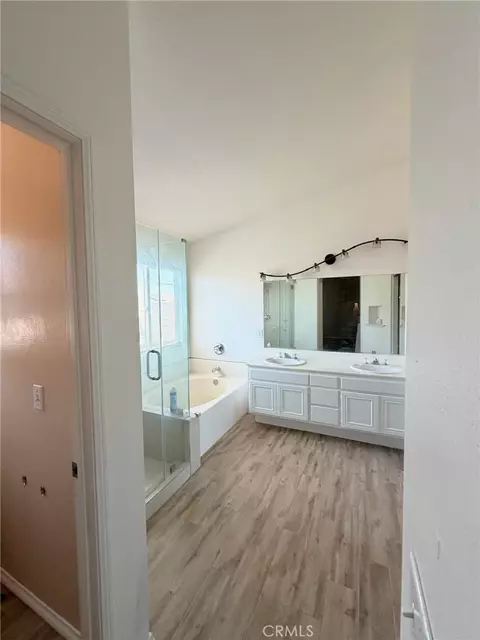 Bath - 36547 Caleandra St, Palmdale, CA 93552 photo 1 of 4