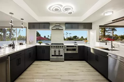 Kitchen - 6190 Shaker, Riverside, CA 92506 photo 2 of 5