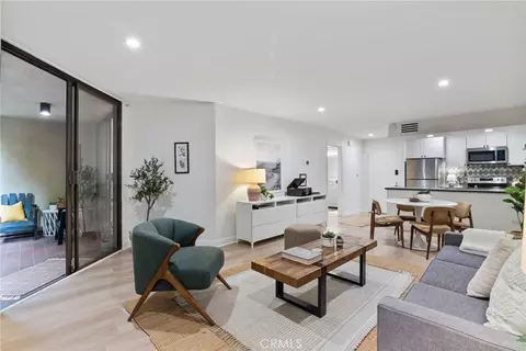 750 N Kings Rd #111, West Hollywood, CA 90069