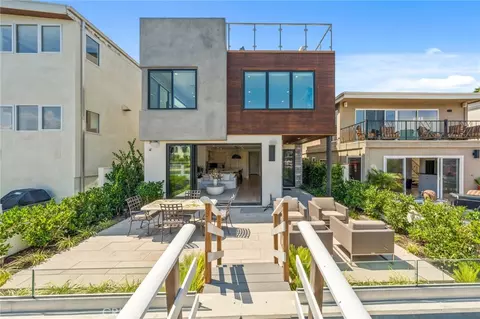 4014 Channel Pl, Newport Beach, CA 92663