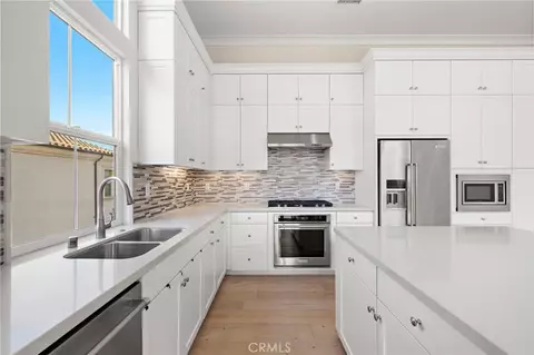 Kitchen - 110 Mighty Oak, Irvine, CA 92602 photo 3 of 3