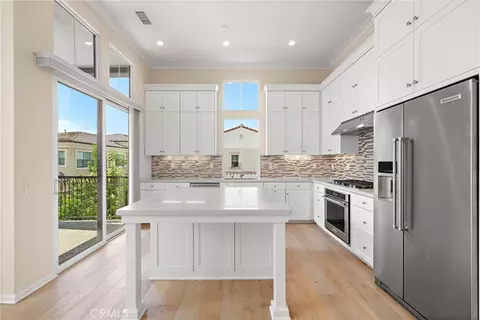 Kitchen - 110 Mighty Oak, Irvine, CA 92602 photo 2 of 3