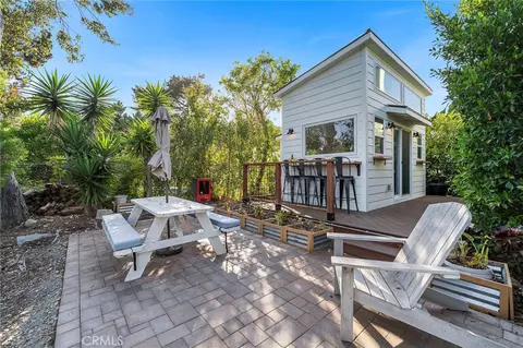 Exterior - 8239 Sugarman Dr, La Jolla, CA 92037 photo 7 of 13