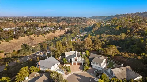 View/Area - 8239 Sugarman Dr, La Jolla, CA 92037 photo 2 of 3