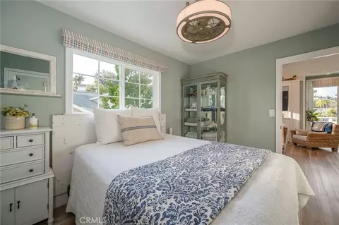 Bedroom - 8239 Sugarman Dr, La Jolla, CA 92037 photo 4 of 5