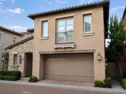 38 Cipresso, Irvine, CA 92618 photo 2