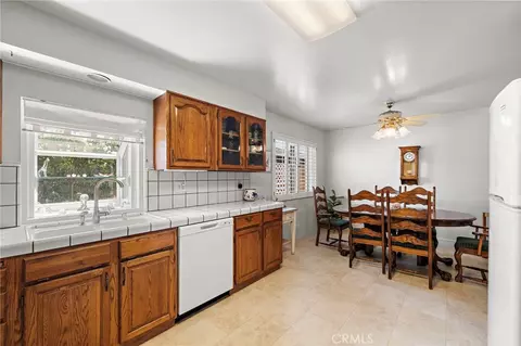 Kitchen - 15022 Hunter Ln, Westminster, CA 92683 photo 4 of 6