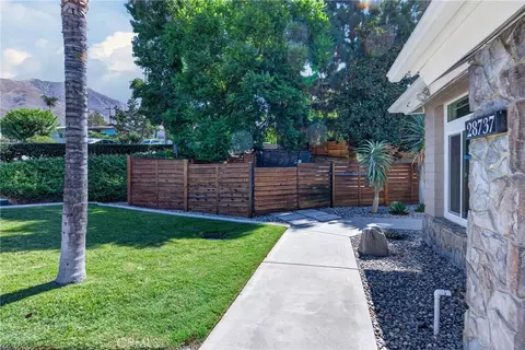 Exterior - 28737 Live Oak Rd, Highland, CA 92346 photo 17 of 19