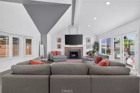 Living - 28737 Live Oak Rd, Highland, CA 92346 photo 3 of 3