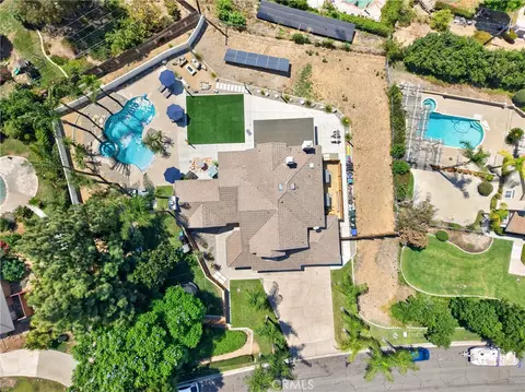 View/Area - 28737 Live Oak Rd, Highland, CA 92346 photo 3 of 3