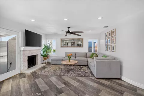 Living - 28737 Live Oak Rd, Highland, CA 92346 photo 1 of 3
