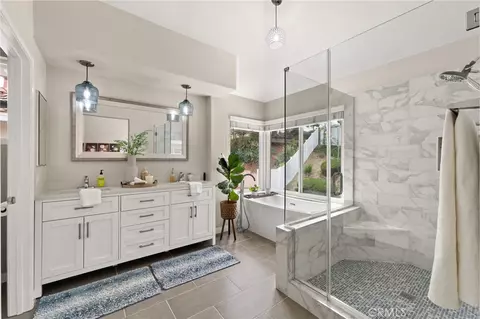 Bath - 14739 Ranchview Ter, Chino Hills, CA 91709 photo 3 of 4