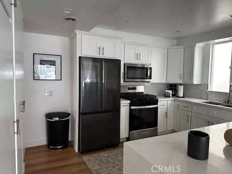 4704 Seashore Dr, Newport Beach, CA 92663