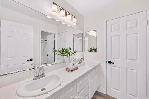 Bath - 8856 E Crestview Ln, Anaheim, CA 92808 photo 3 of 8