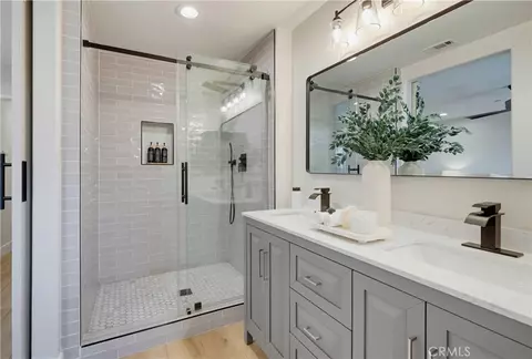 Bath - 3 Three Vines Ct, Ladera Ranch, CA 92694 photo 3 of 7