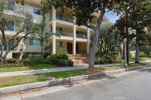 Exterior - 420 S Madison Apt 109 Ave, Pasadena, CA 91101 photo 1 of 9