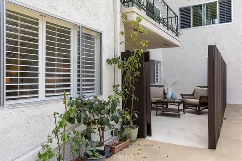 Exterior - 420 S Madison Apt 109 Ave, Pasadena, CA 91101 photo 3 of 9