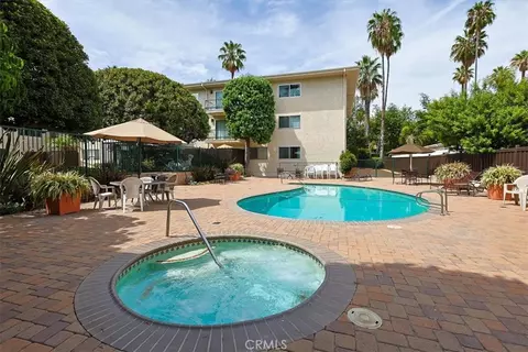 Exterior - 420 S Madison Apt 109 Ave, Pasadena, CA 91101 photo 7 of 9