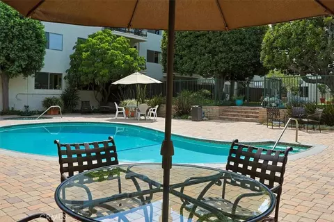 Exterior - 420 S Madison Apt 109 Ave, Pasadena, CA 91101 photo 8 of 9