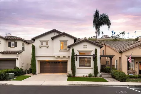 33 Avenida Fortuna, San Clemente, CA 92673
