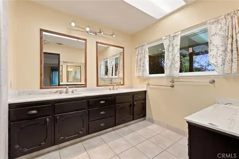 Bath - 6388 E Appaloosa, Clovis, CA 93619 photo 5 of 8
