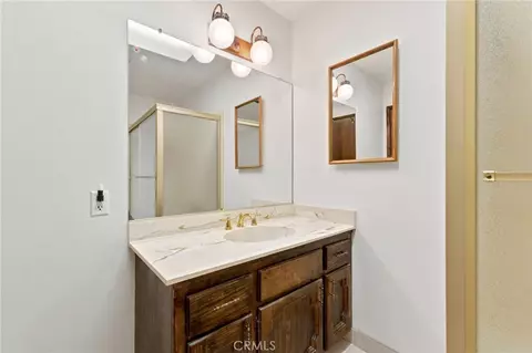 Bath - 6388 E Appaloosa, Clovis, CA 93619 photo 4 of 8