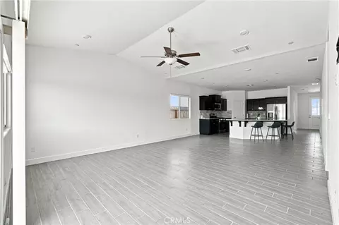 Entry Way - 2048 N Mitchell St, Hanford, CA 93230 photo 2 of 3