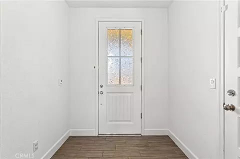 Entry Way - 2048 N Mitchell St, Hanford, CA 93230 photo 1 of 3