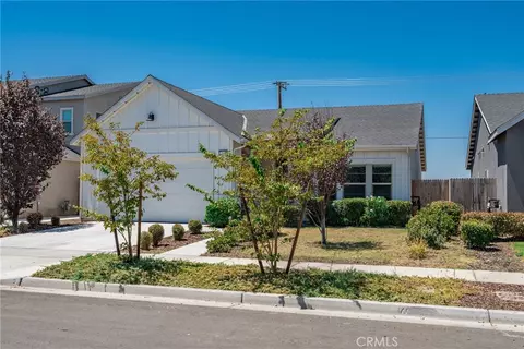 Exterior - 2048 N Mitchell St, Hanford, CA 93230 photo 8 of 10