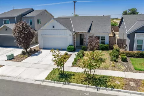 Exterior - 2048 N Mitchell St, Hanford, CA 93230 photo 10 of 10