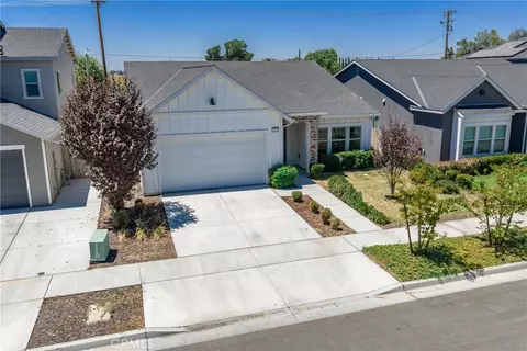 Exterior - 2048 N Mitchell St, Hanford, CA 93230 photo 9 of 10