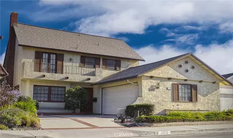 8372 Snowbird Dr, Huntington Beach, CA 92646