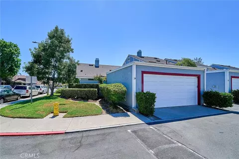 Exterior - 24 Atherton, Irvine, CA 92620 photo 9 of 11