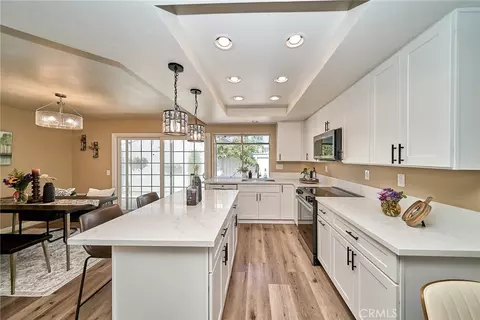 Kitchen - 24 Atherton, Irvine, CA 92620 photo 5 of 8