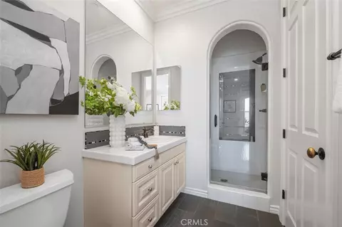 Bath - 525 Luminous, Irvine, CA 92603 photo 2 of 2