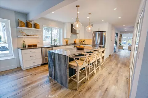 227 18th St, Huntington Beach, CA 92648