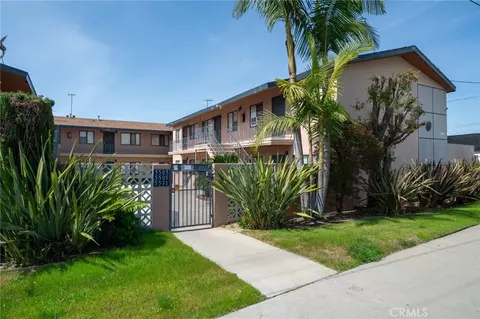 Exterior - 5503 Cherry Ave, Long Beach, CA 90805 photo 2 of 6