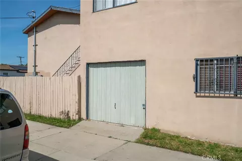 Exterior - 5503 Cherry Ave, Long Beach, CA 90805 photo 6 of 6